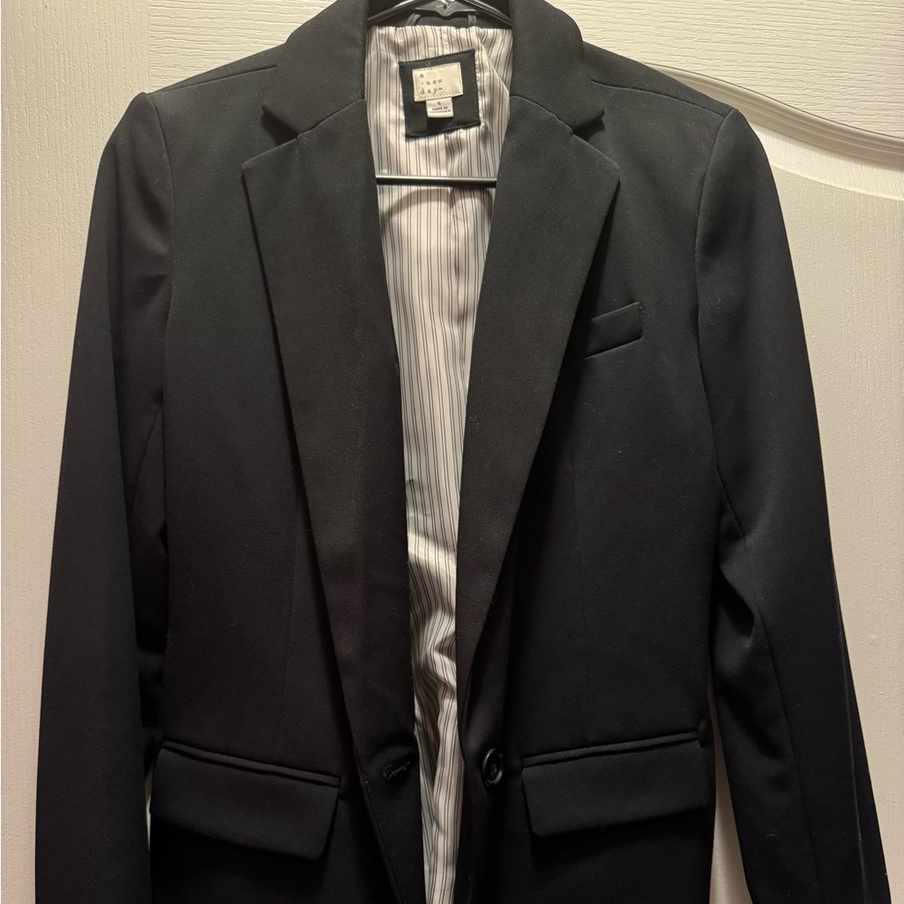 Woman’s dress blazer.